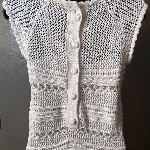 LAUNDRY By Shelli Segal White Crochet Dress With Buttons Down The Back - Picture 9 of 16